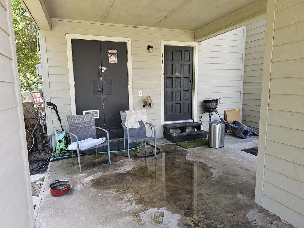 Photo of 1108 Country Club Lane, Lakeland, FL 33801 (MLS # TB8522933)