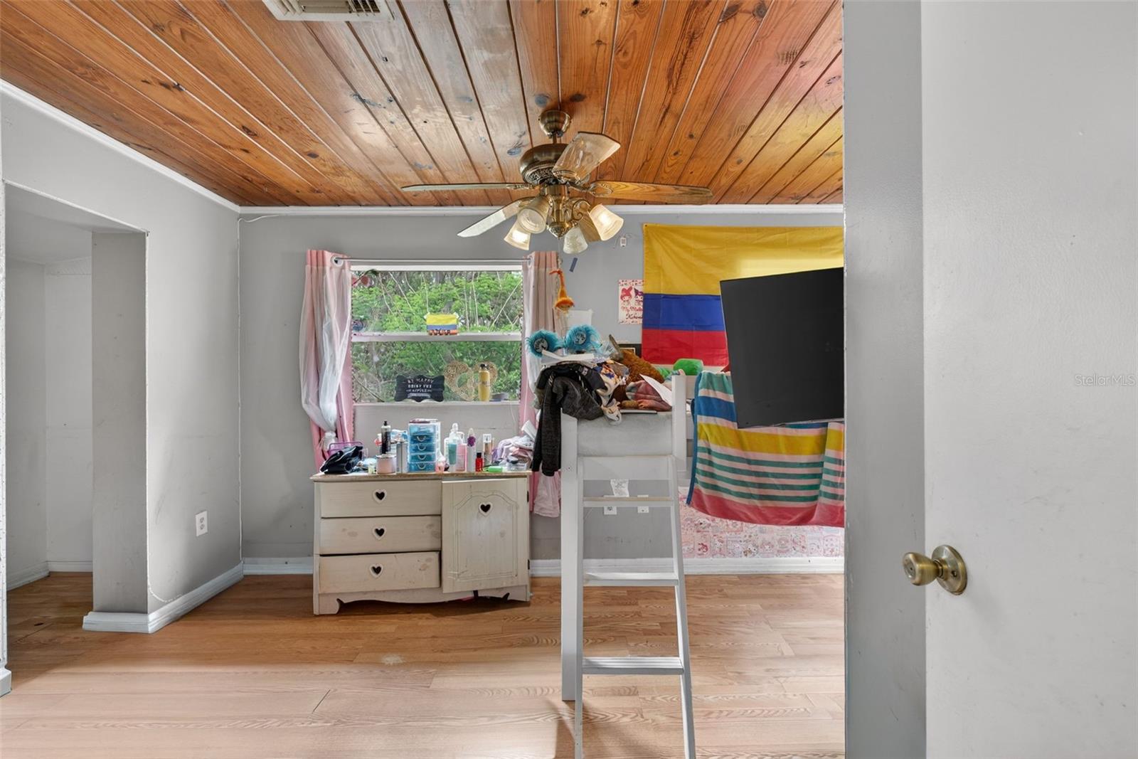 ACREAGE & UNREC - Residential