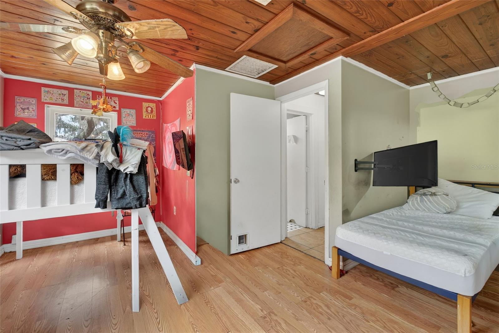 ACREAGE & UNREC - Residential