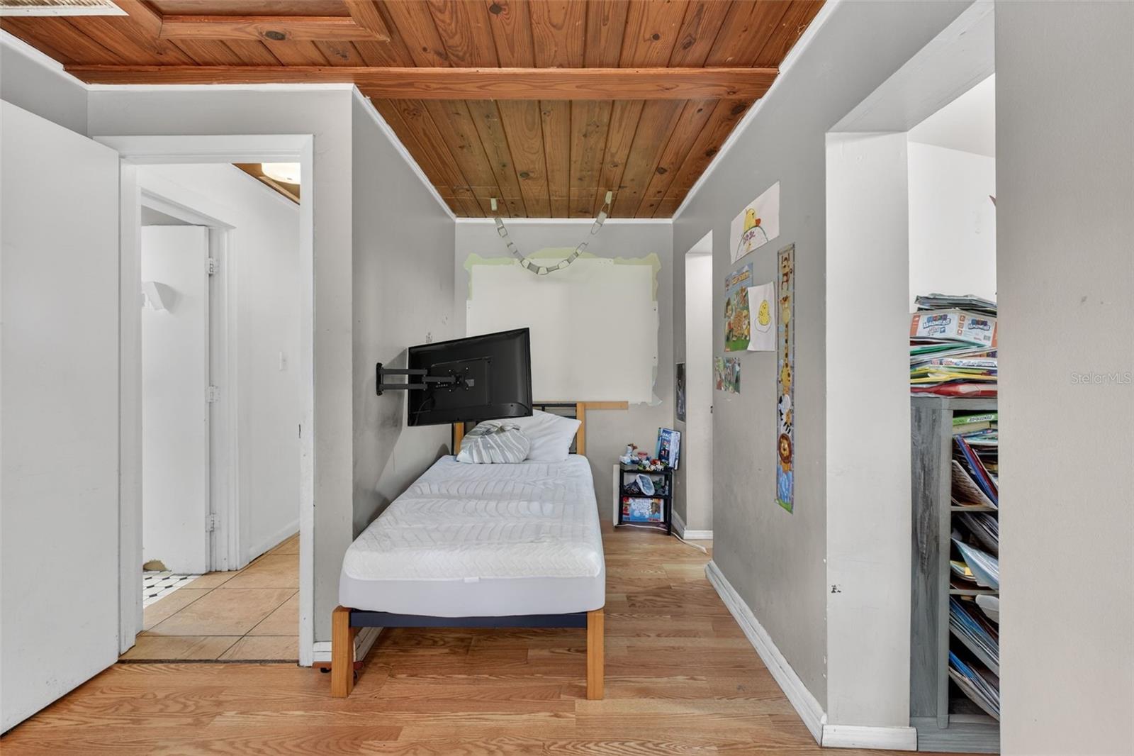 ACREAGE & UNREC - Residential