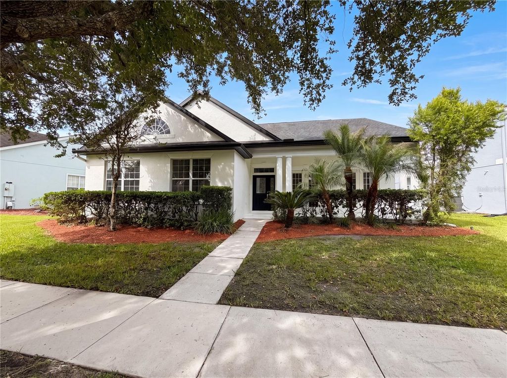 Photo of 3379 Morelyn Crest Circle, Orlando, FL 32828 (MLS # O6414732)