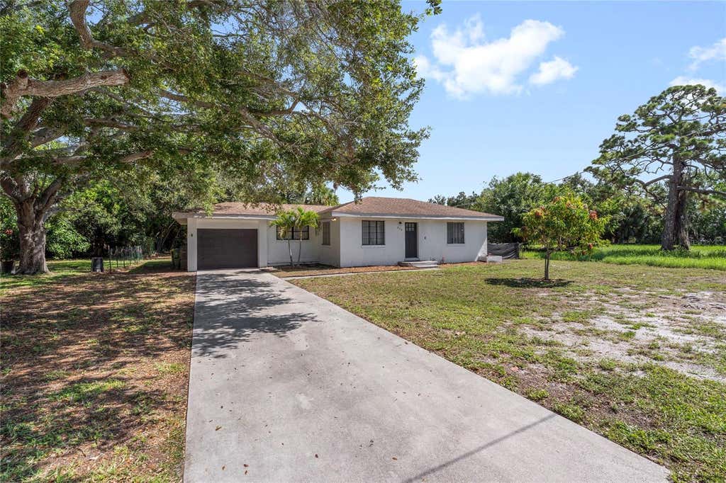 Photo of 839 42nd Street, Sarasota, FL 34234 (MLS # A4702617)