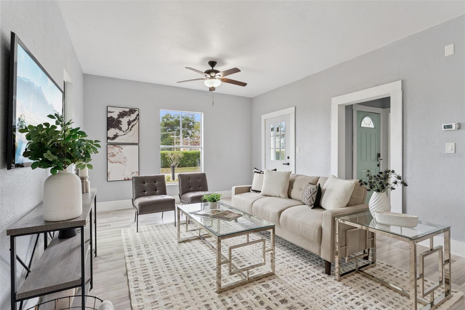 417 W 6TH STREET