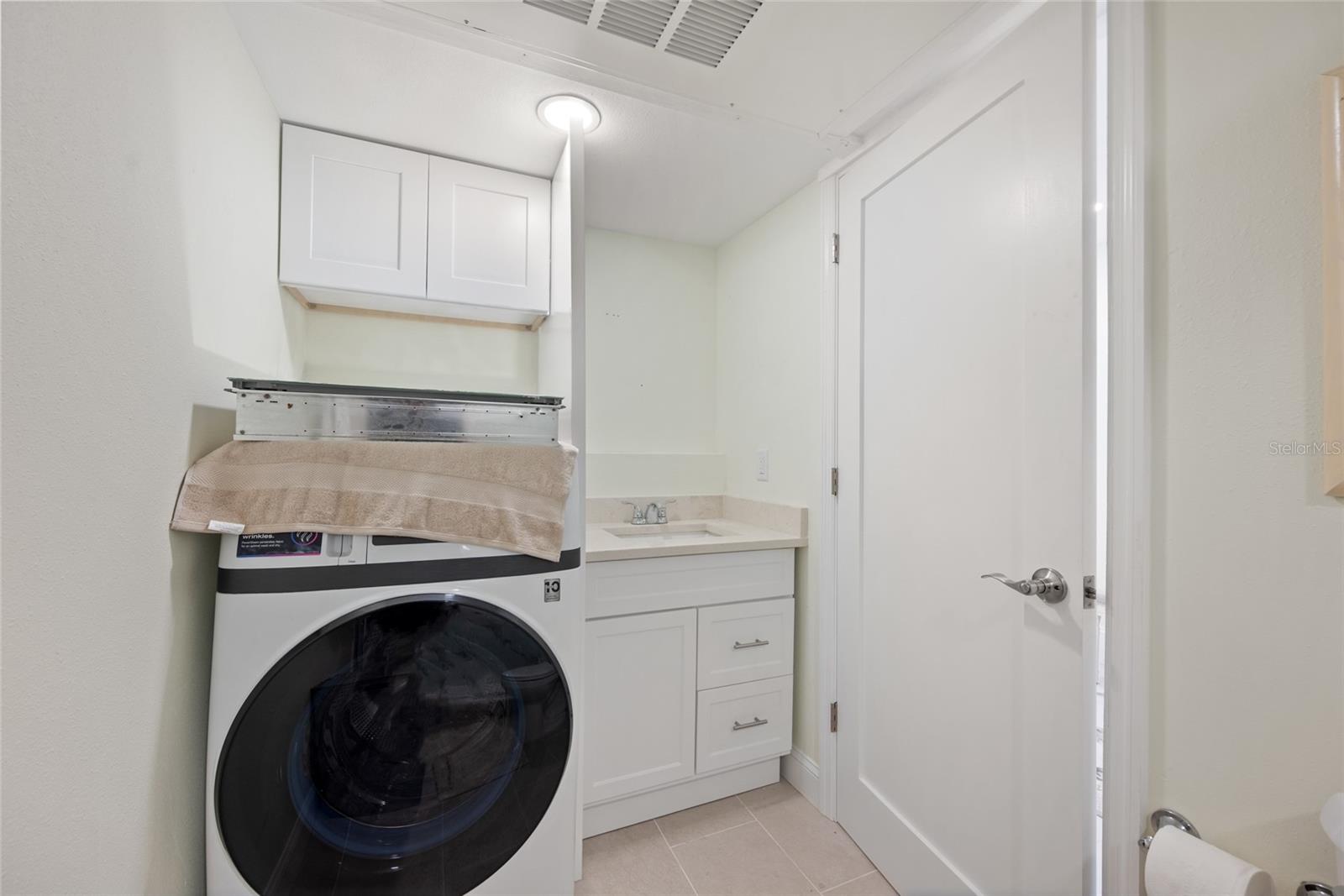 MADEIRA BEACH YACHT CLUB CONDO - Residential Lease