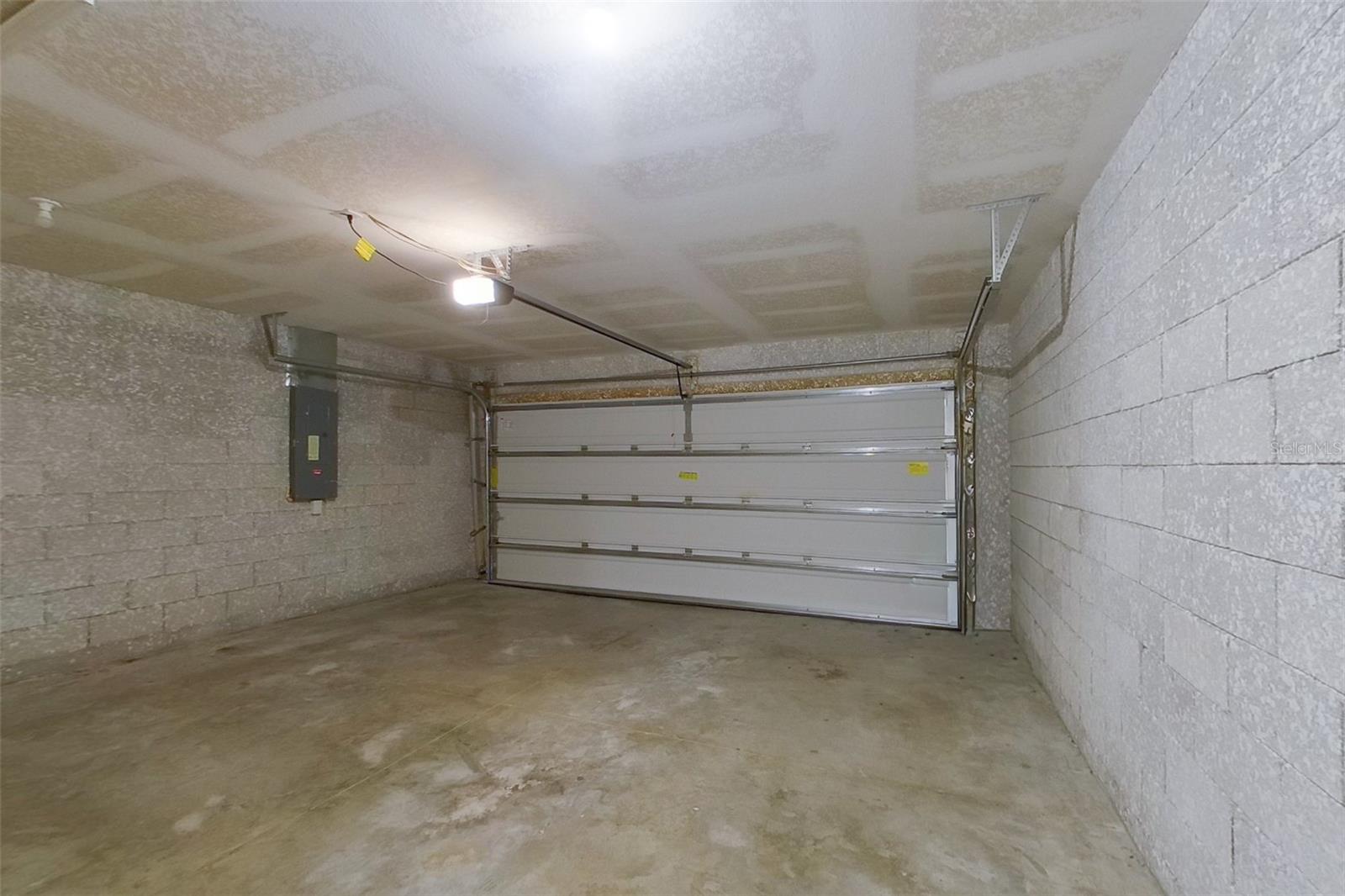 VISTANNA VILLAS - Residential Lease