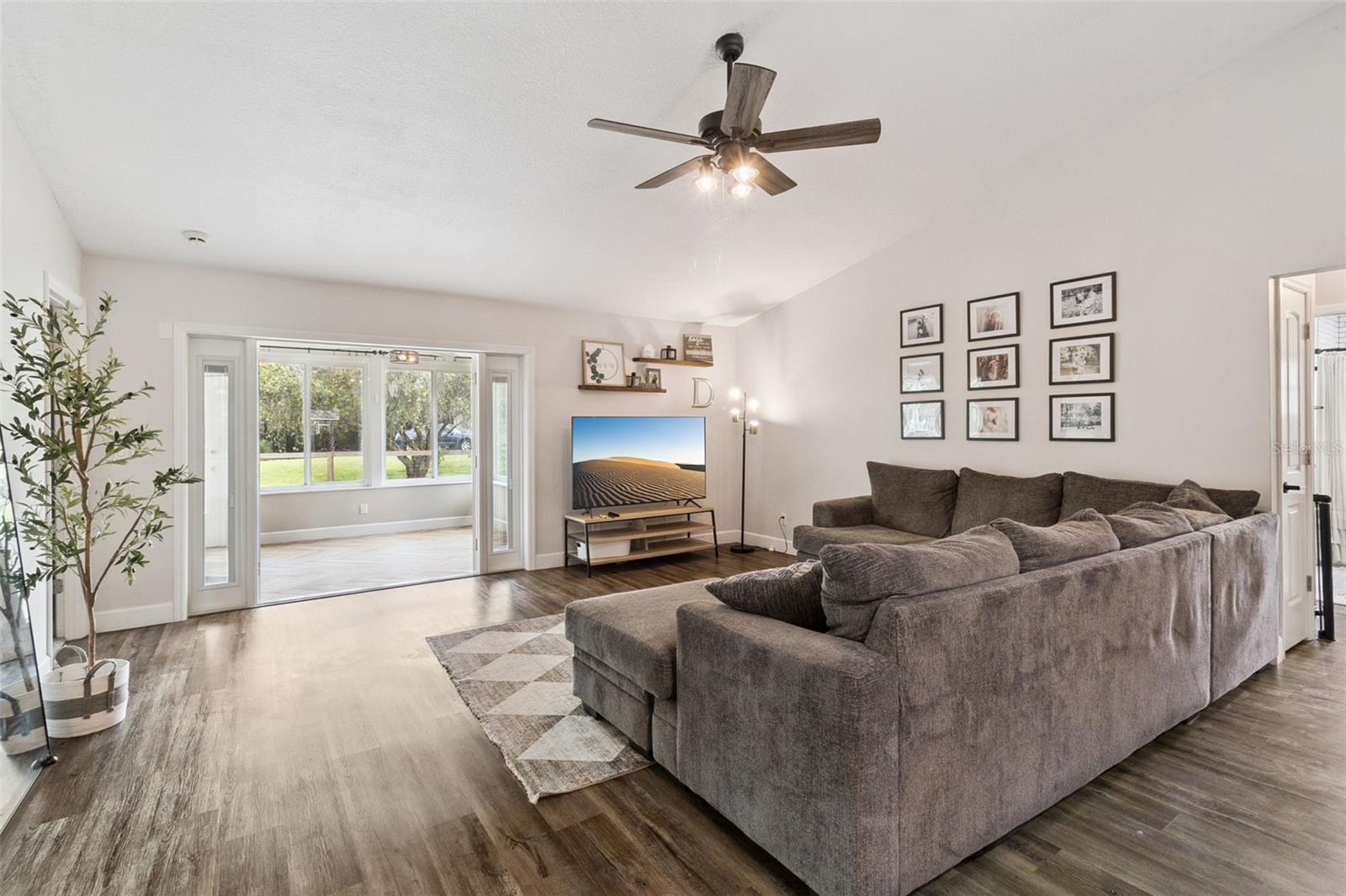 FRIDAY ACRES - Residential