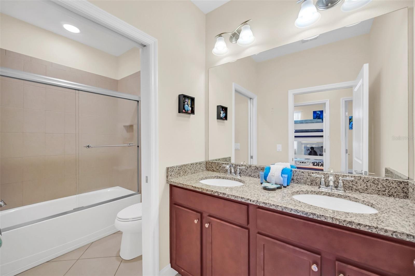 FESTIVAL PH 1 - Residential