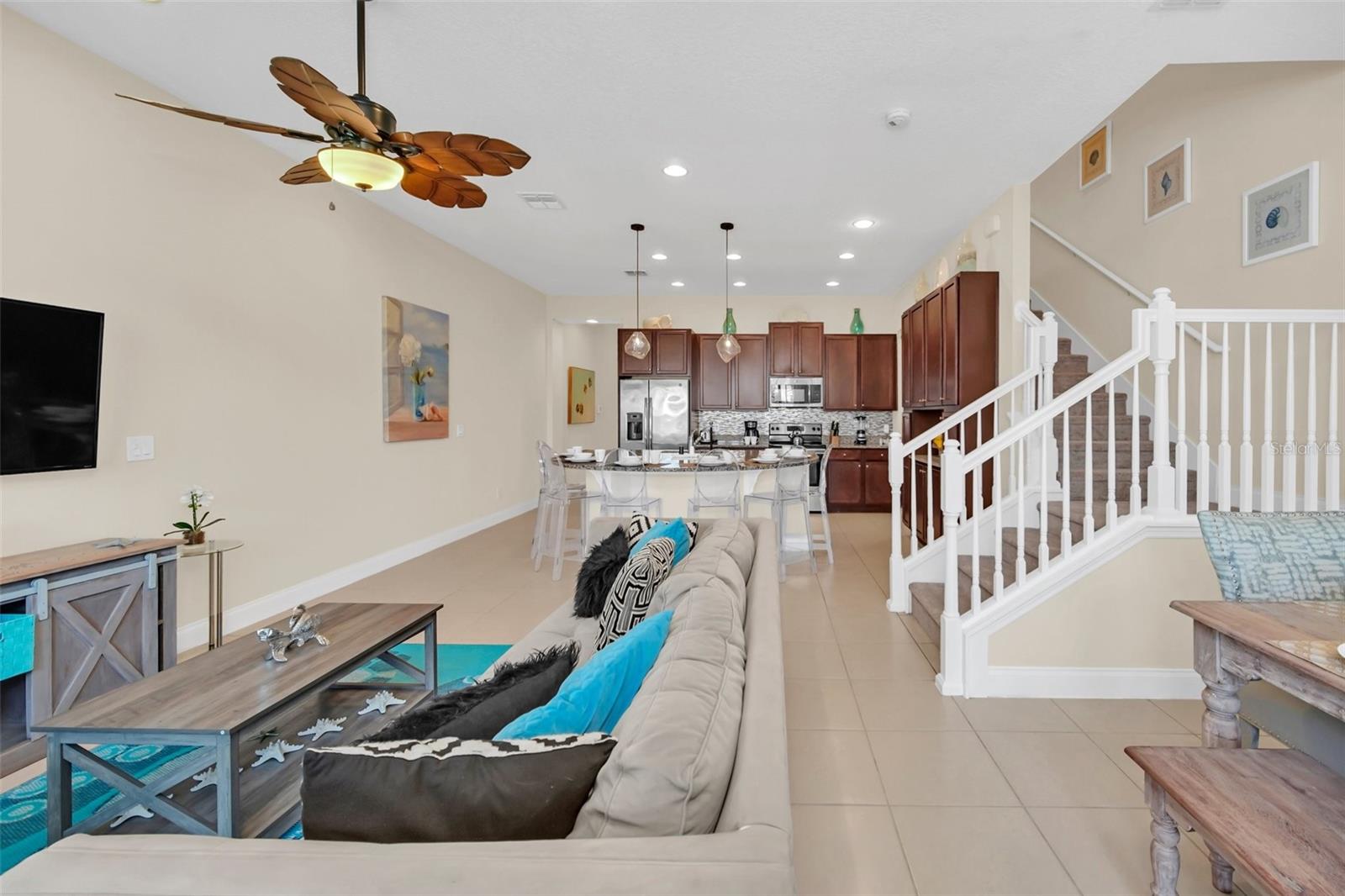 FESTIVAL PH 1 - Residential