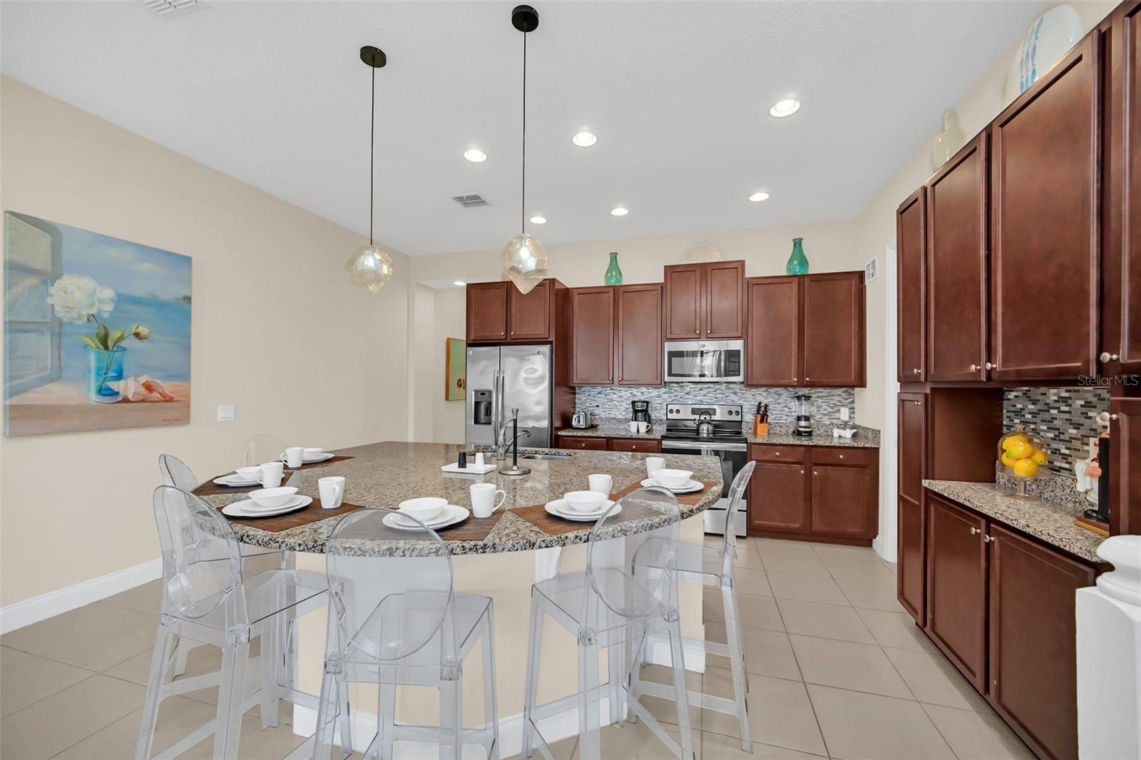 FESTIVAL PH 1 - Residential