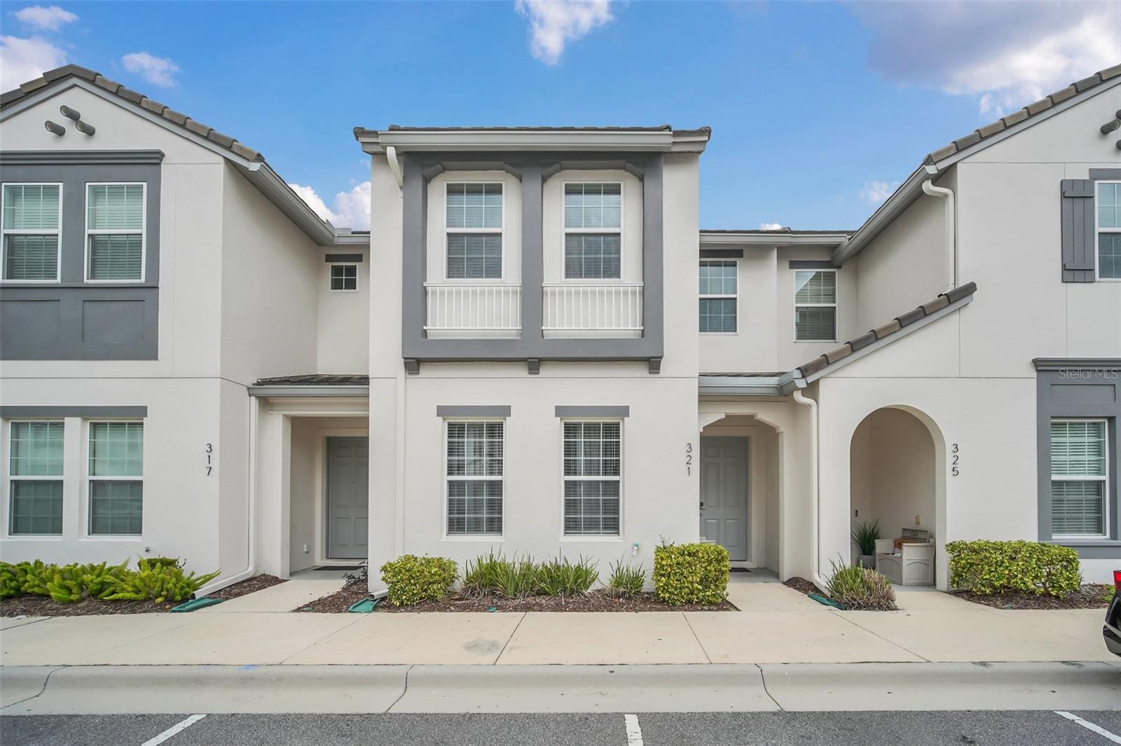 FESTIVAL PH 1 - Residential