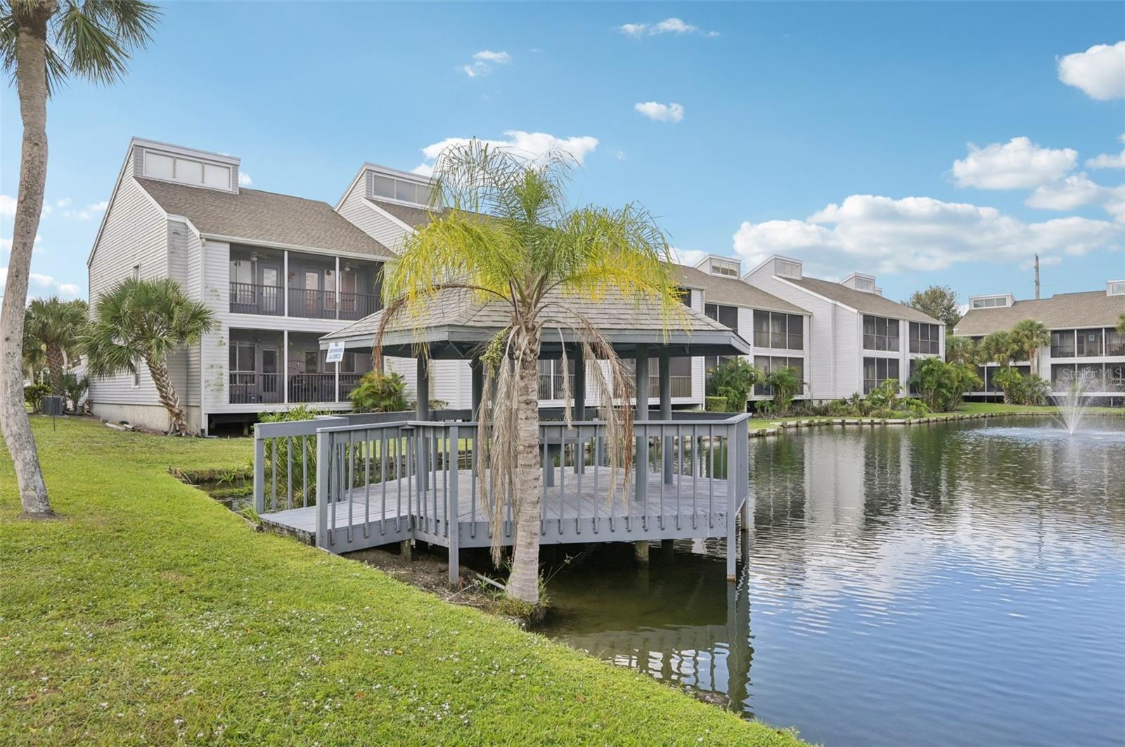 SAYBROOK MANOR - Residential