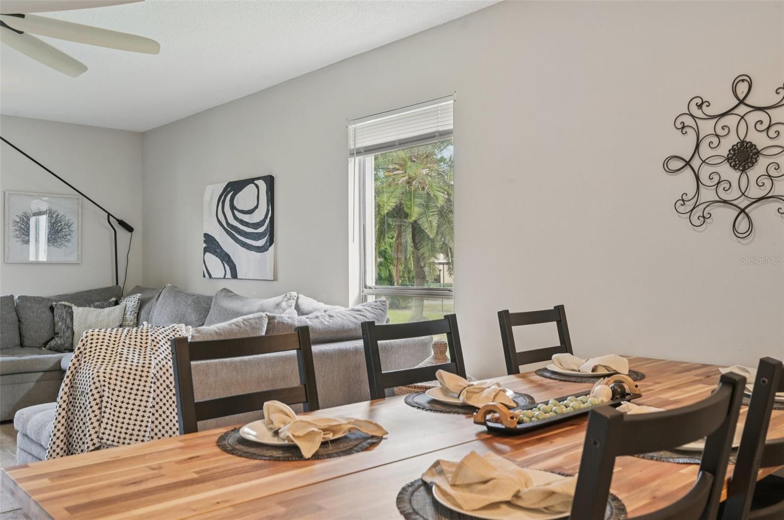 SAYBROOK MANOR - Residential