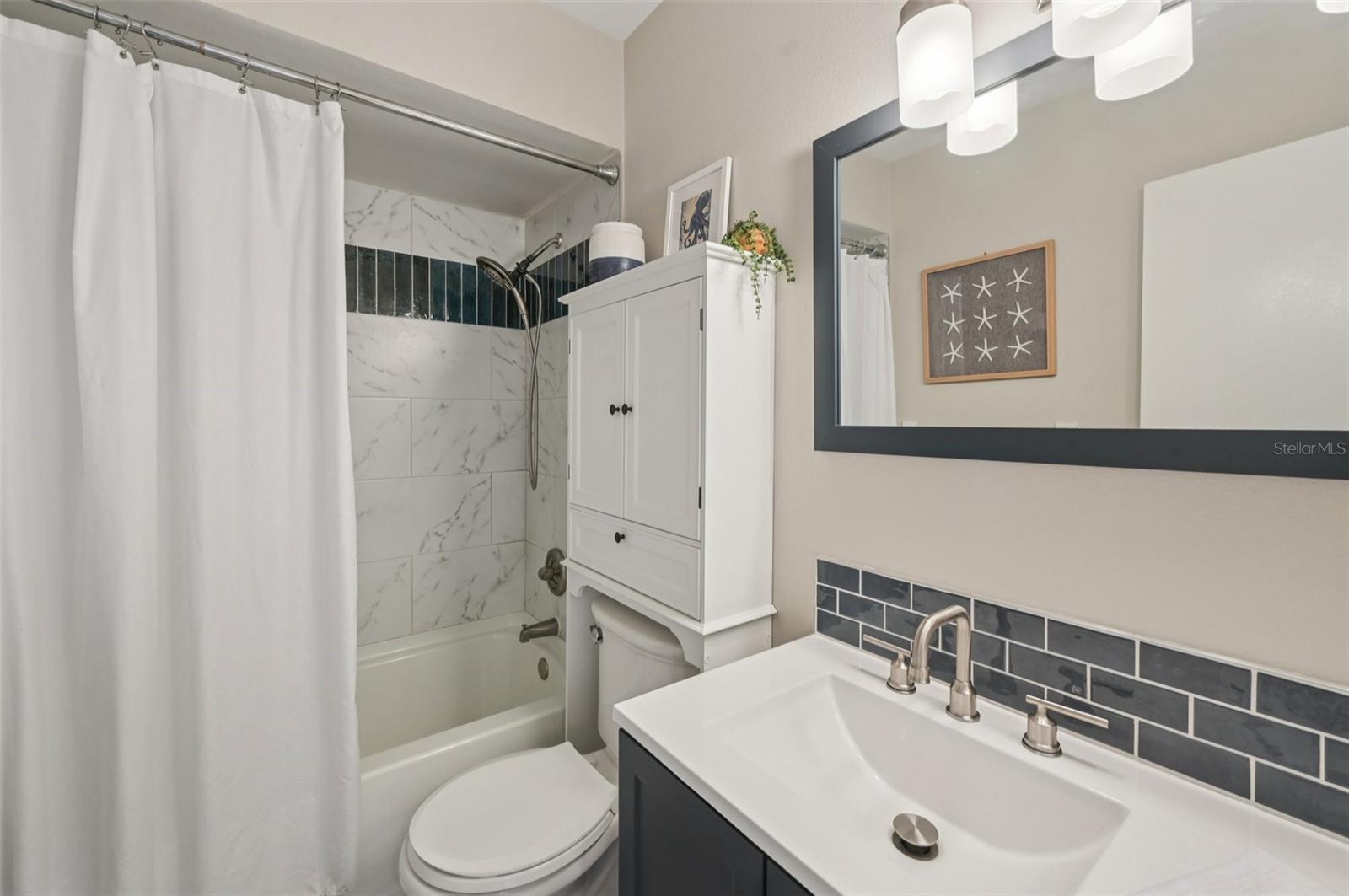 SAYBROOK MANOR - Residential