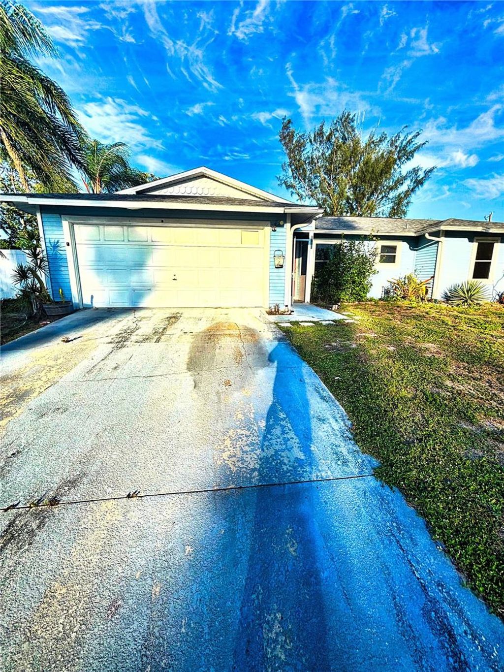 Photo of 2923 SW 11th Court, Cape Coral, FL 33914 (MLS # O6408517)