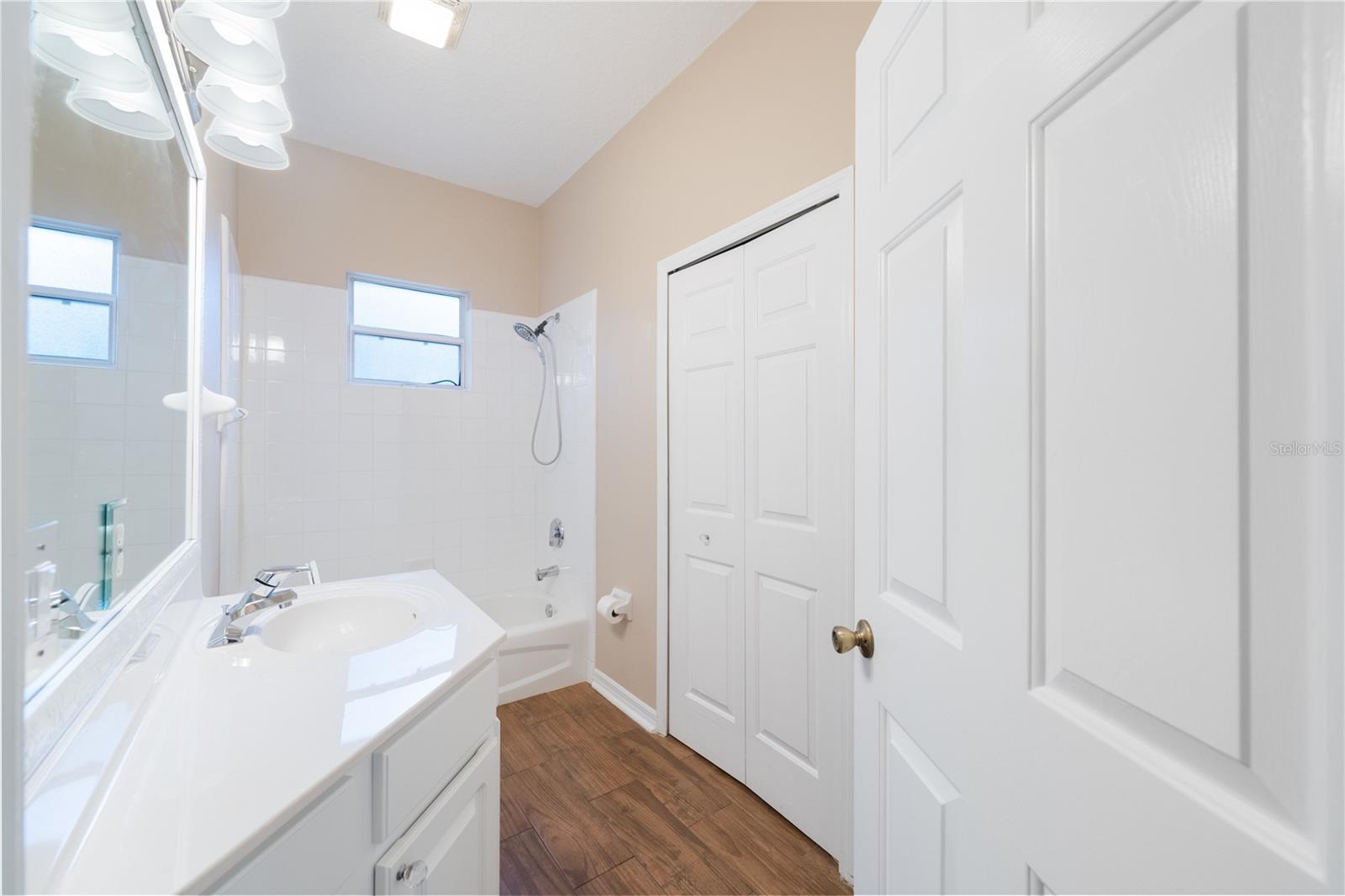 LAKES LADY LAKE - Residential