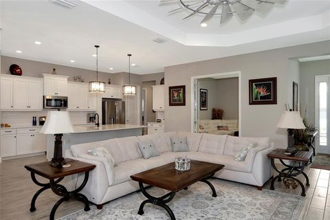 A home in PARRISH