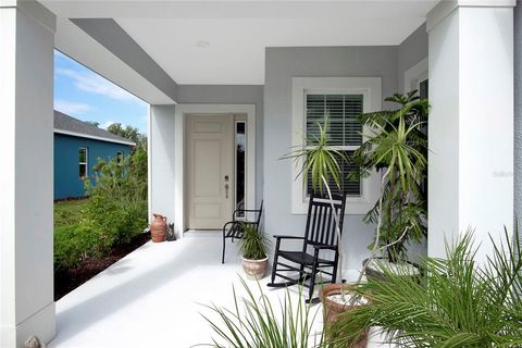 A home in PARRISH