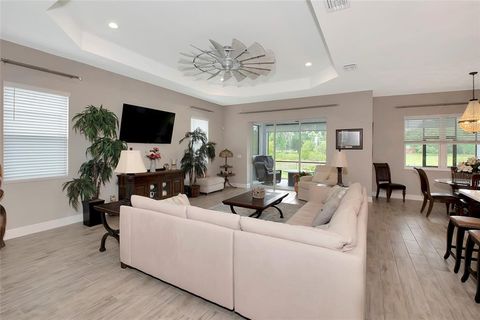 A home in PARRISH