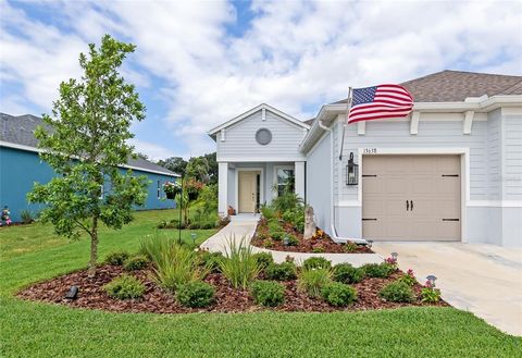 A home in PARRISH