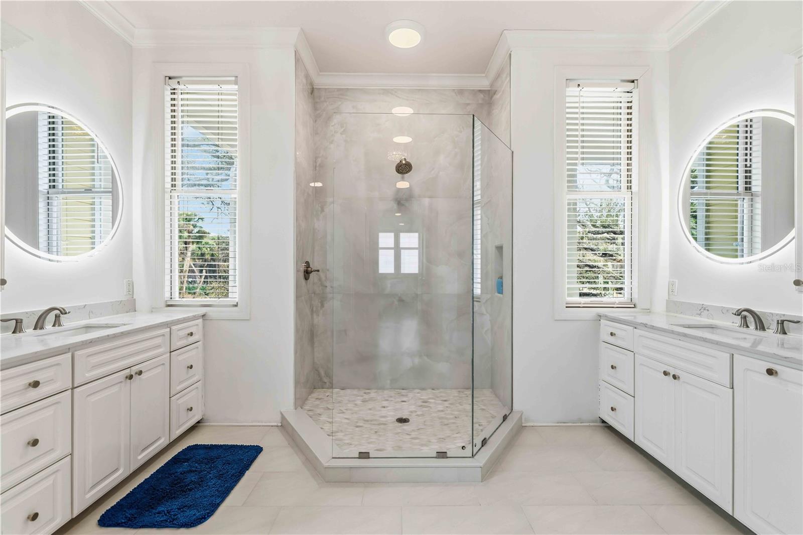 GALLEONS REACH - Residential