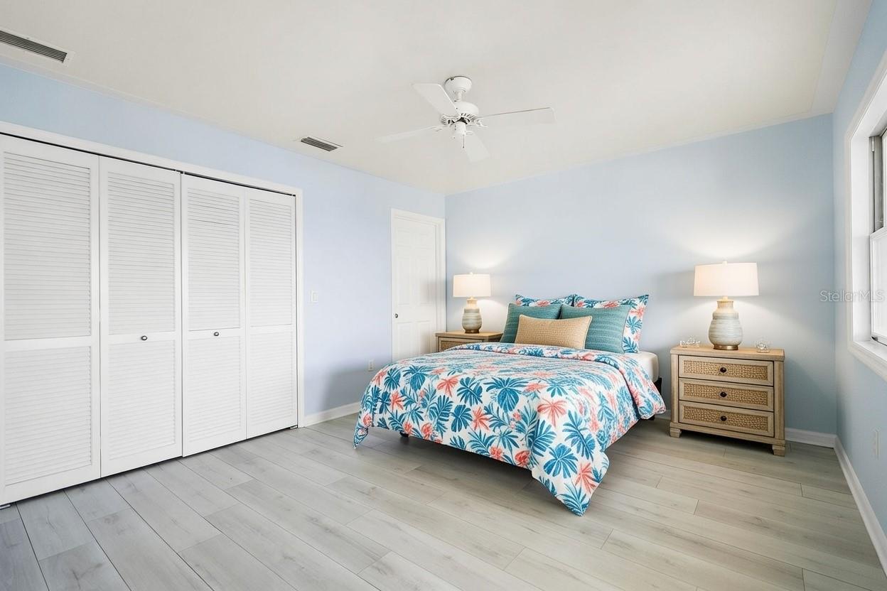 GALLEONS REACH - Residential