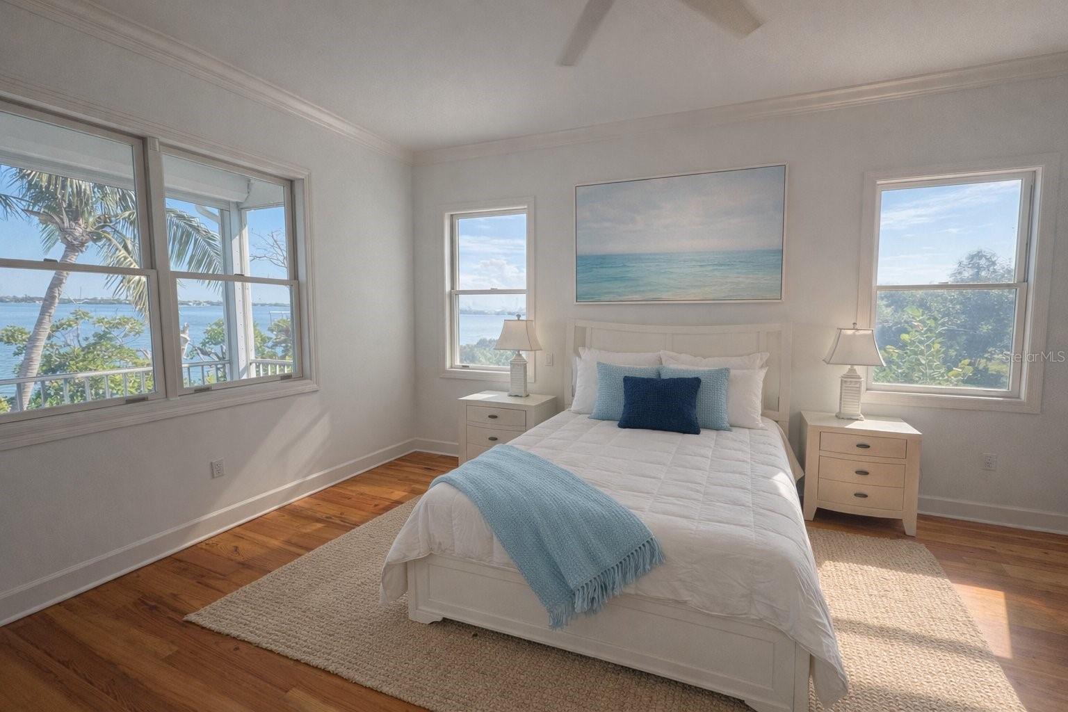 GALLEONS REACH - Residential