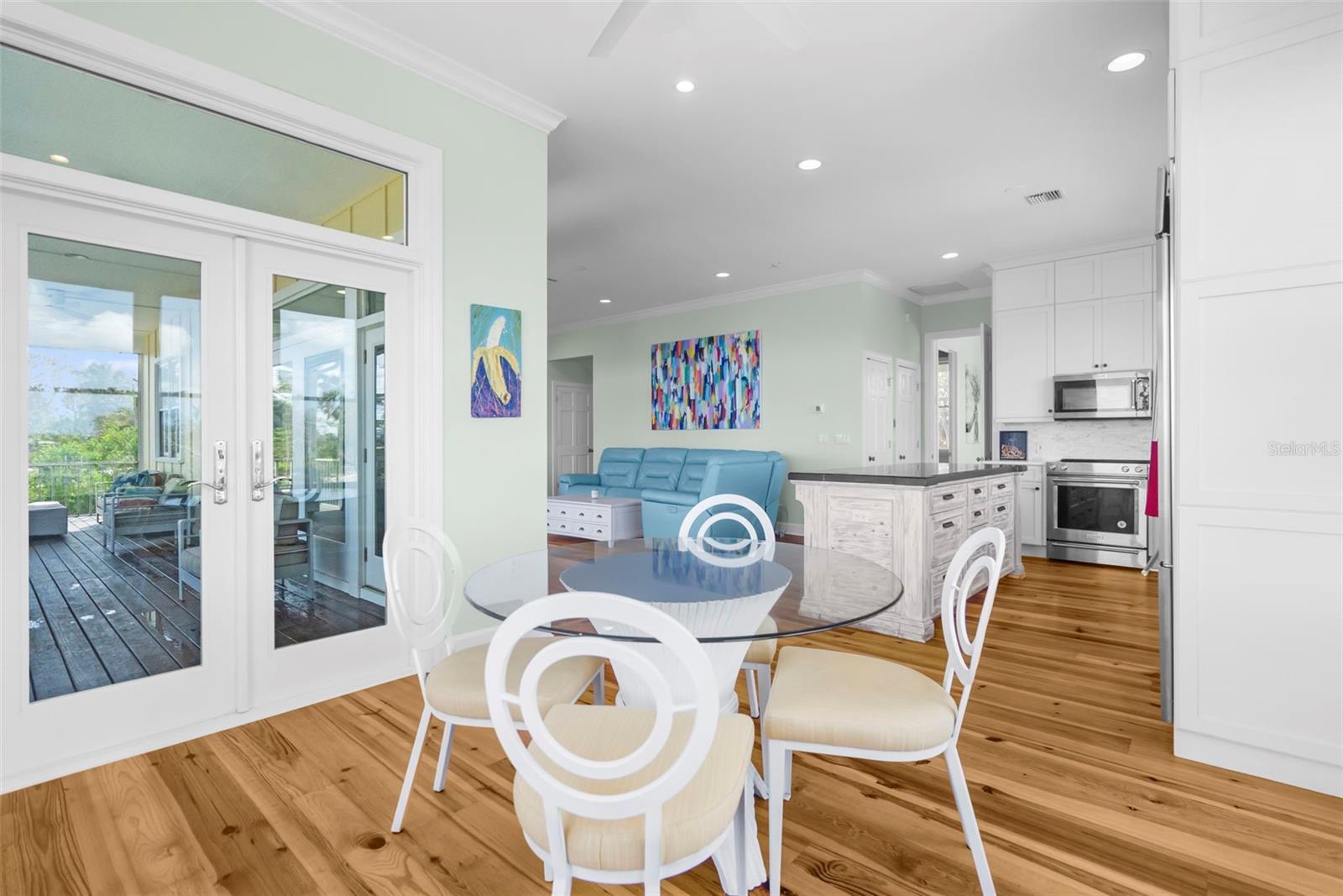 GALLEONS REACH - Residential