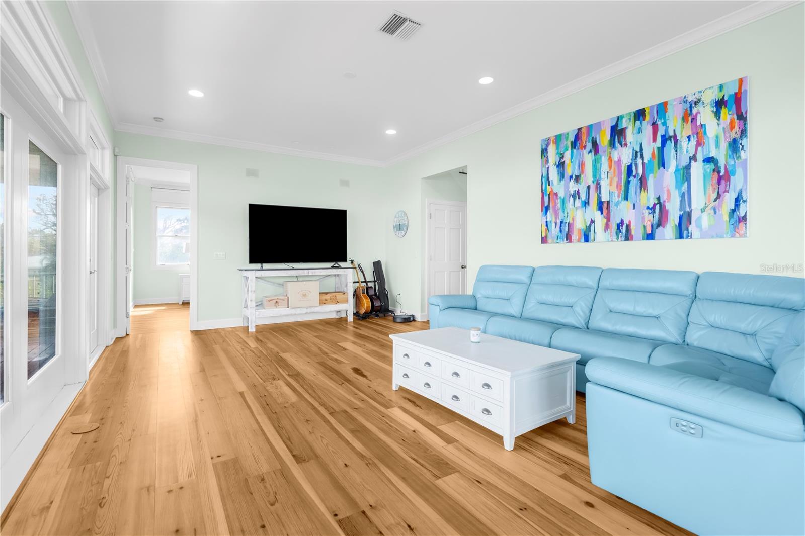 GALLEONS REACH - Residential