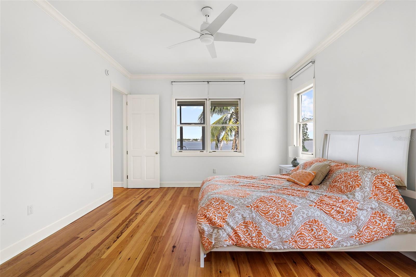 GALLEONS REACH - Residential