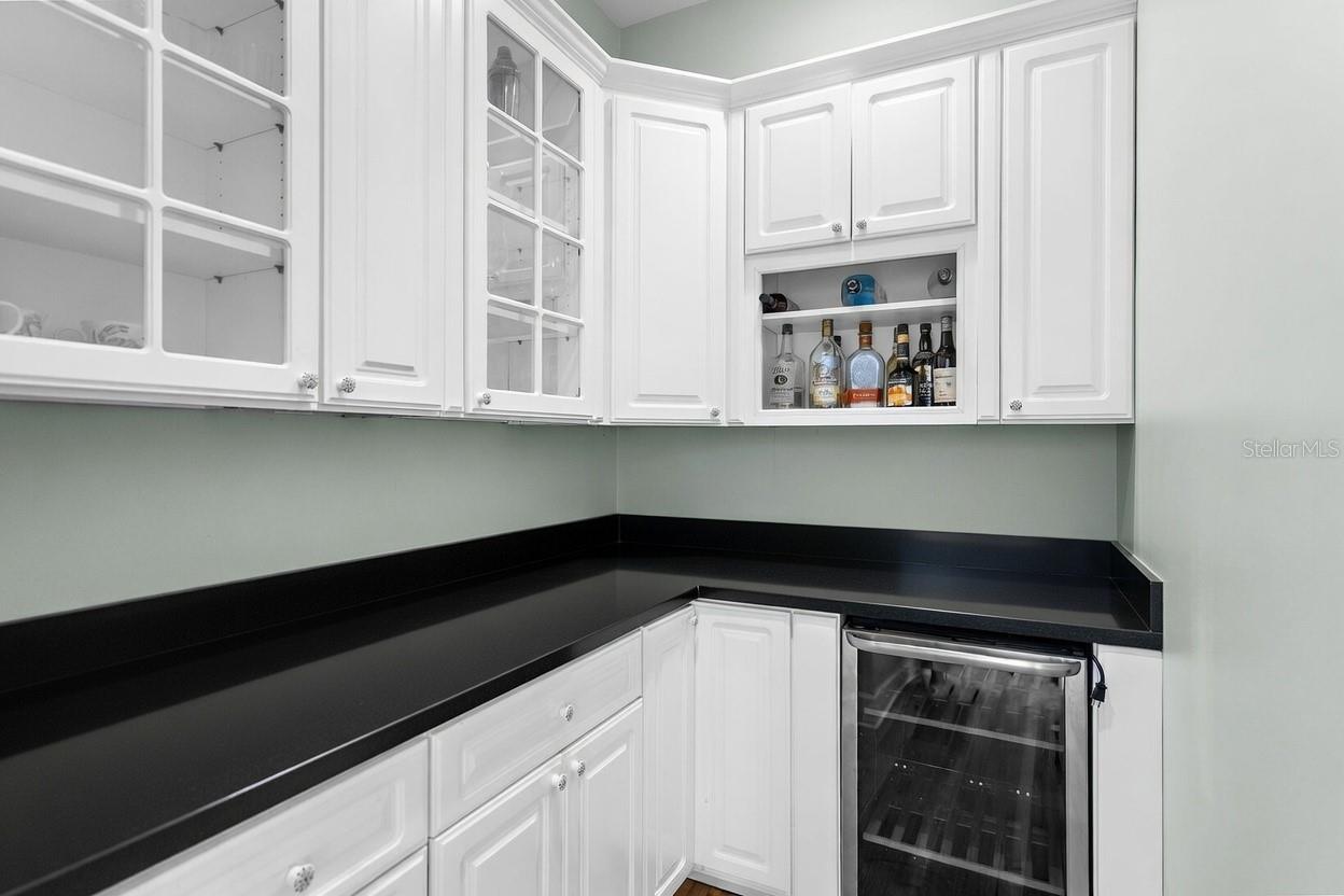 GALLEONS REACH - Residential