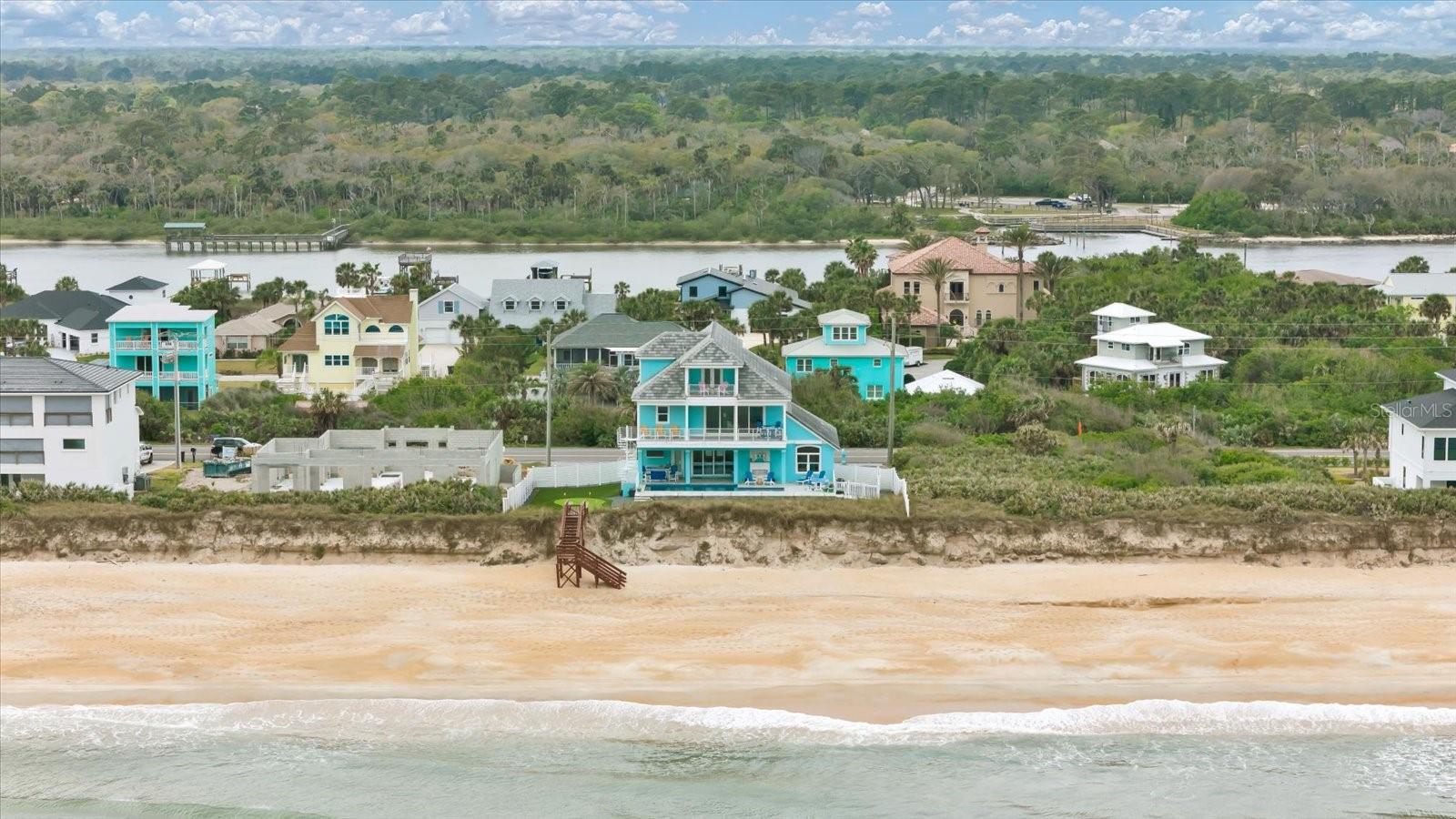 GOLDEN BEACH - Residential
