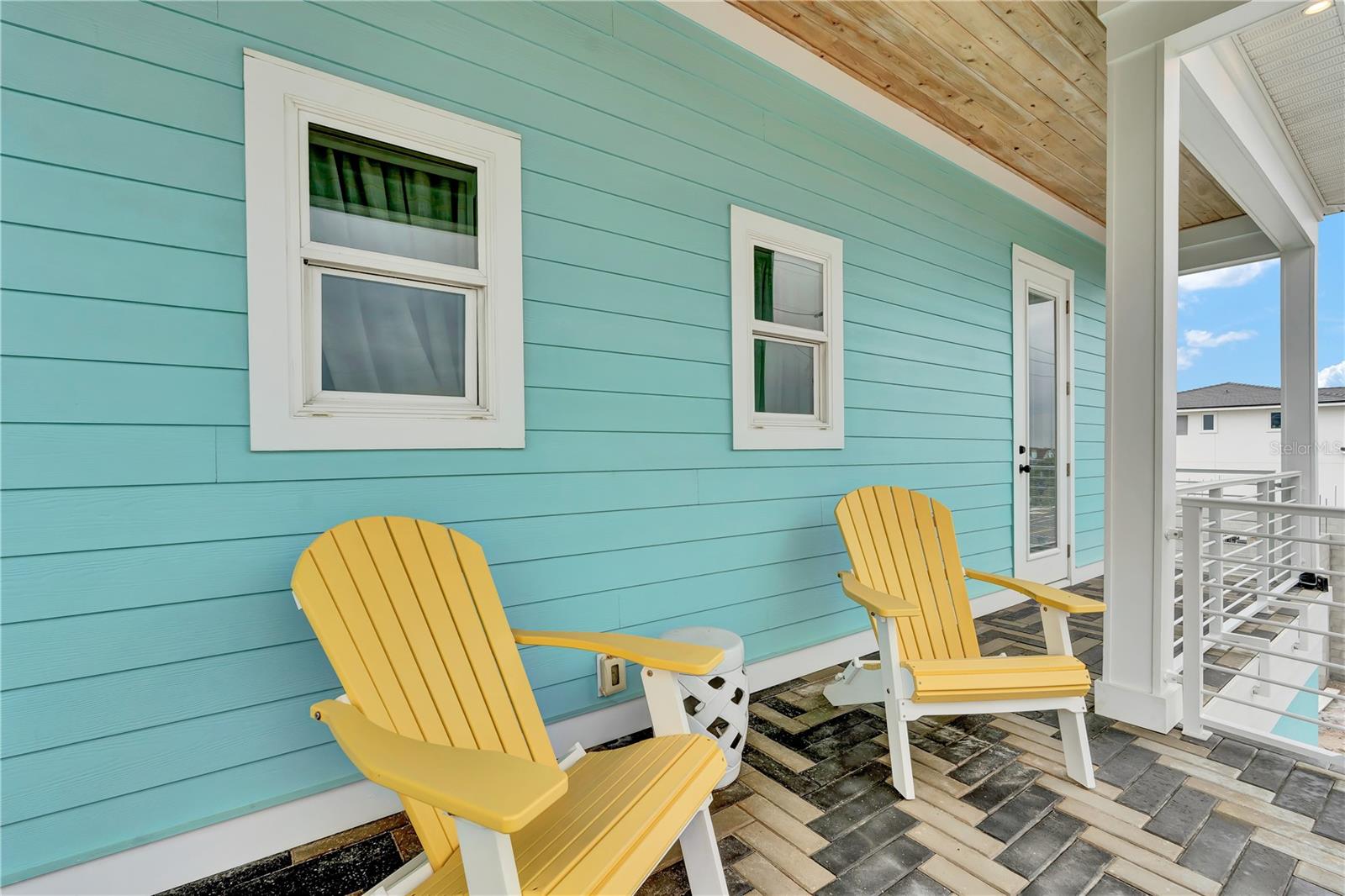 GOLDEN BEACH - Residential