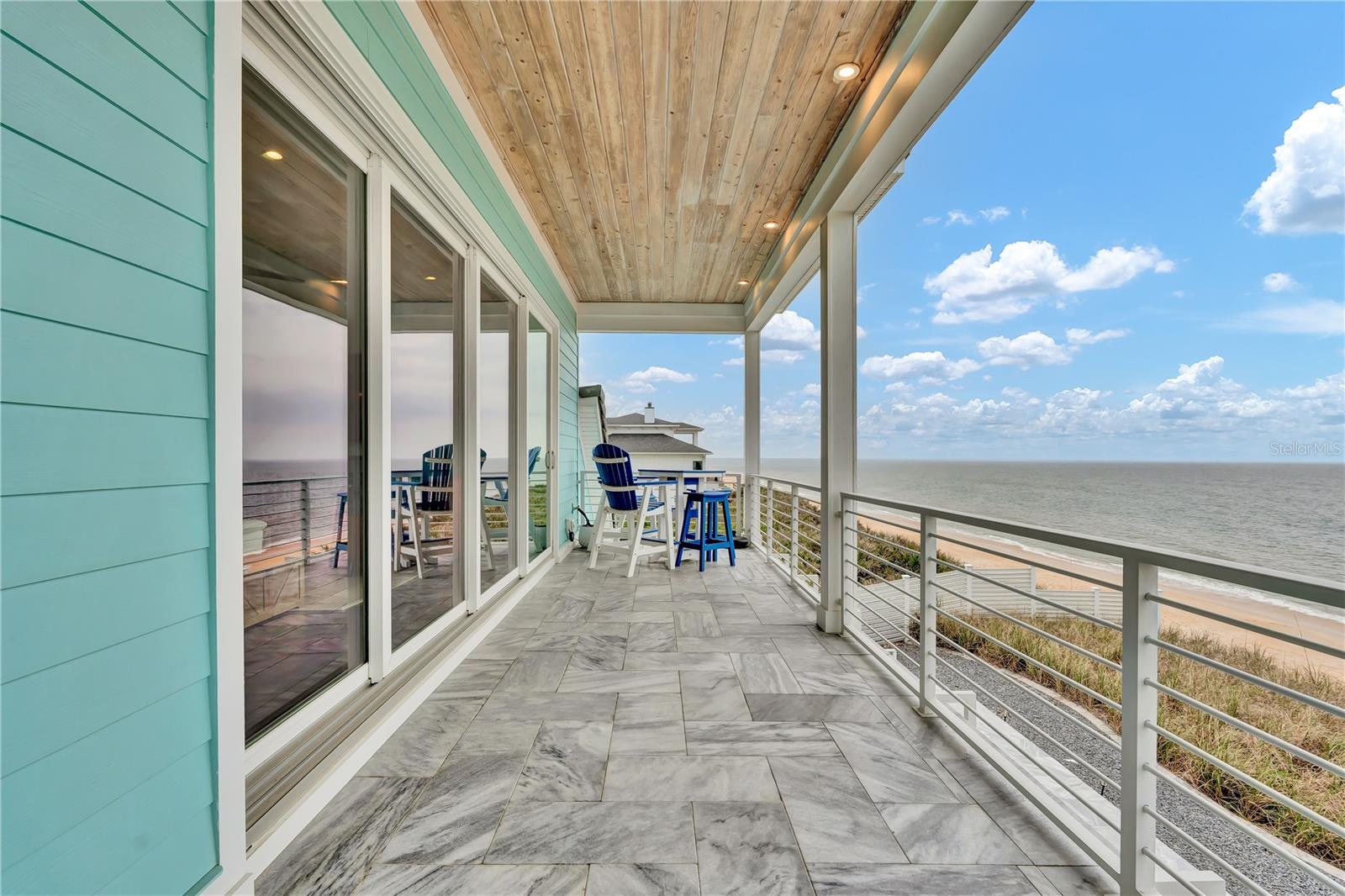 GOLDEN BEACH - Residential