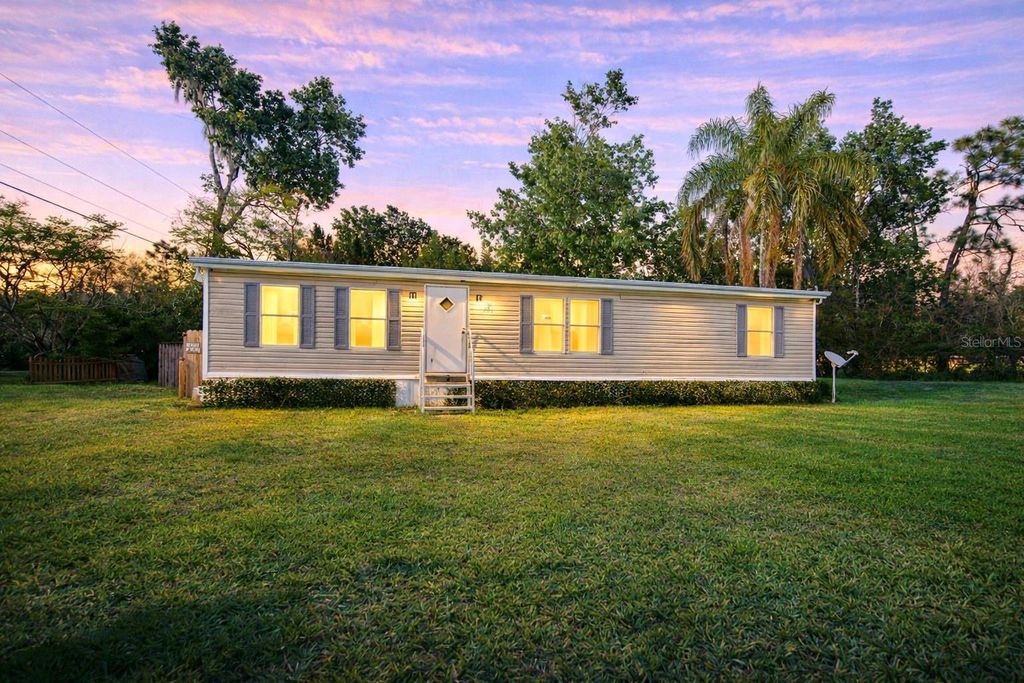 Photo of 201 N 5th Street, Orlando, FL 32833 (MLS # O6391876)