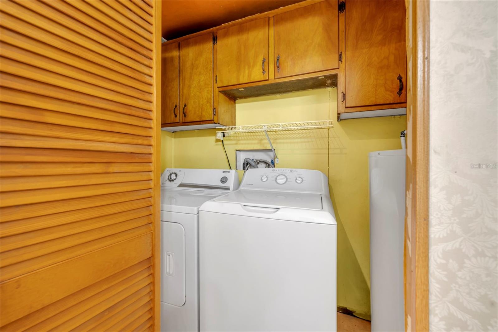 LONG LAKE - Residential