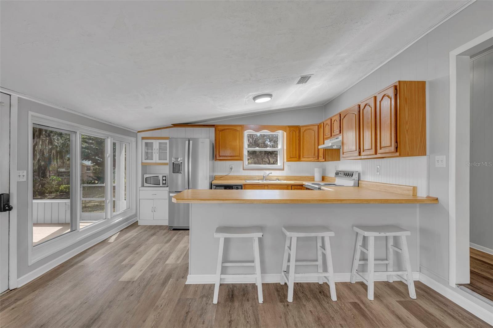 LONG LAKE - Residential