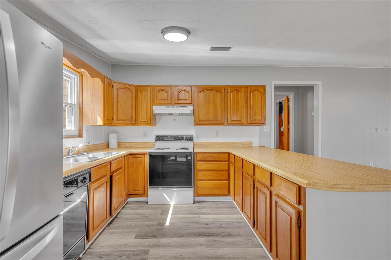 LONG LAKE - Residential