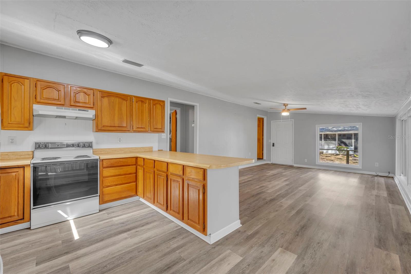 LONG LAKE - Residential