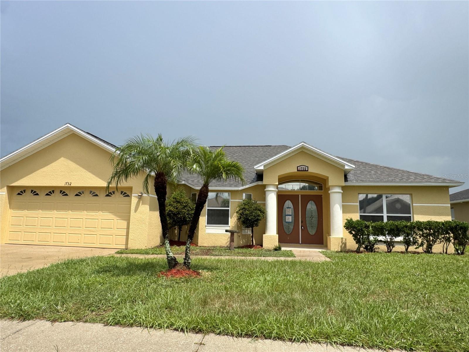 3 Bedroom 2 Bath With a OFFICE and a 2 Car Garage in a Great location of Winter Haven BRAND NEW ROOF ! AIR CONDITION was installed 6 years ago Rheem 3 ton. FRESHLY PAINTED INSIDE AND OUTSIDE.. NEW LUXURY VINYL PLANK FOORING Open Floor Plan with eating area in the kitchen. Very large Family room with Tall ceilings. Master Bedroom is spacious and has 2 seperate Walk in Closets. Master Bath has a garden Tub and seperate shower and 2 vanities. Inside Laundry Room, 2nd Bathroom has plenty of Room. Back Porch with plenty of room. Large Back Yard. Low hoa Close to schools, restaurants, and Between Tampa and Orlando Move in Ready!!