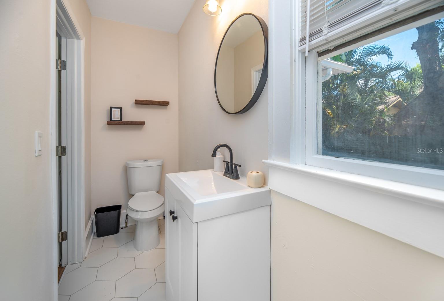 EDINA GARDEN OF EDEN - Residential Income