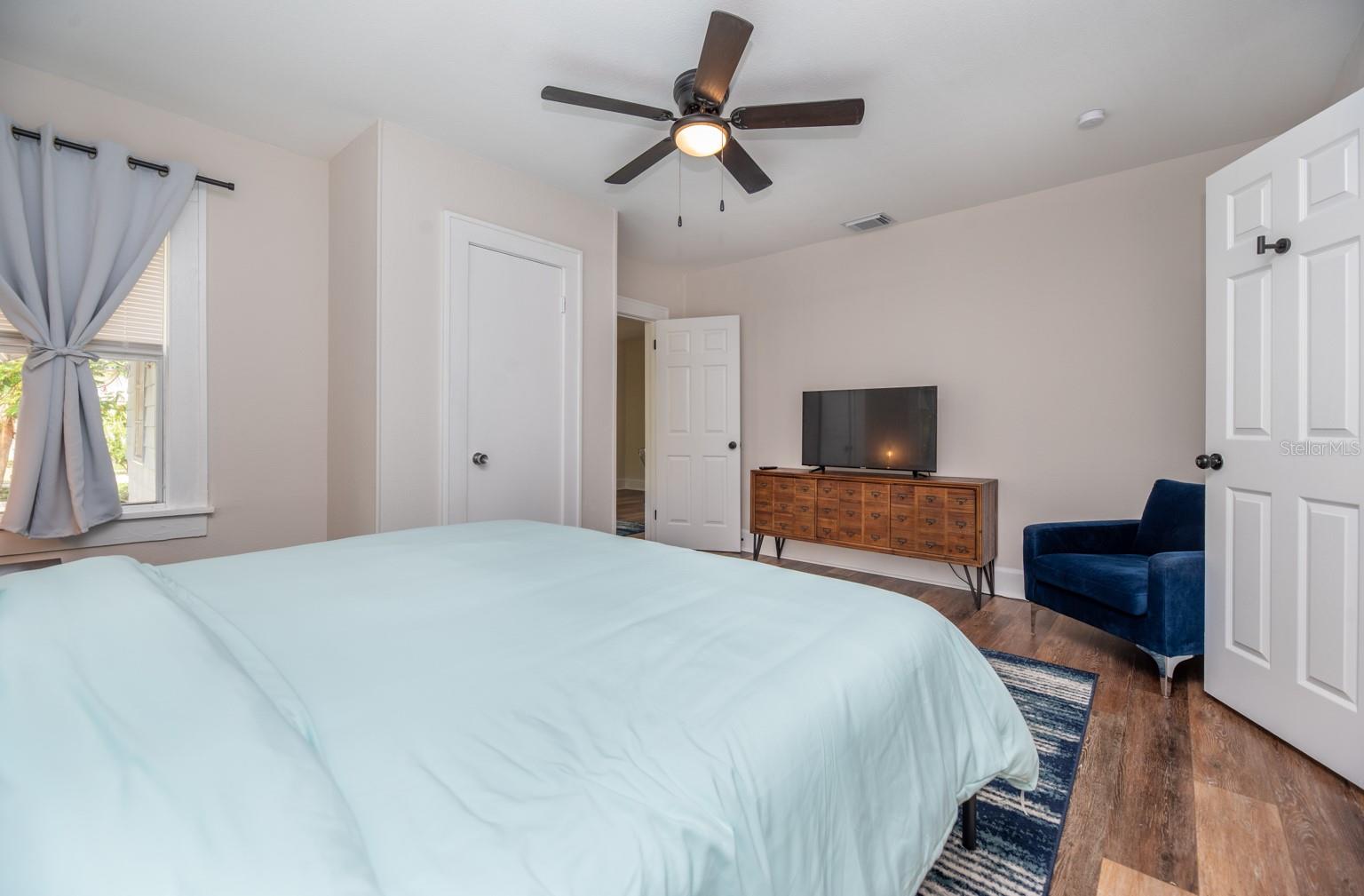 EDINA GARDEN OF EDEN - Residential Income