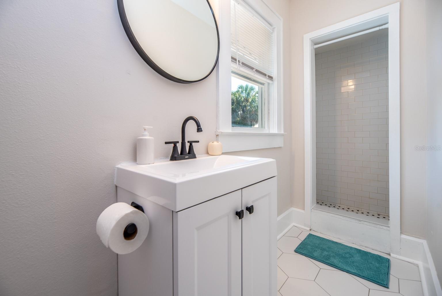 EDINA GARDEN OF EDEN - Residential Income