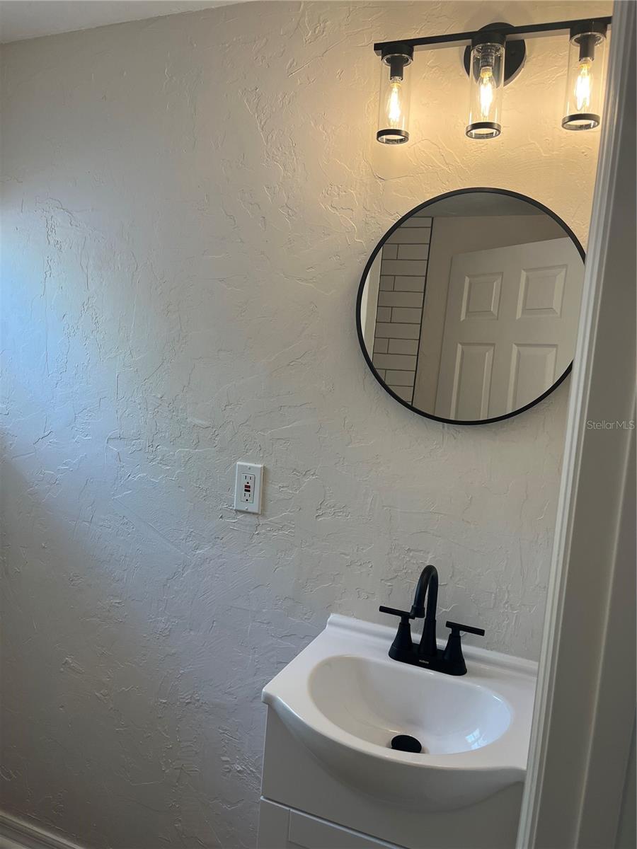 EDINA GARDEN OF EDEN - Residential Income