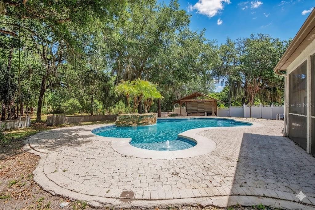 LIVE OAK ESTATES - Residential