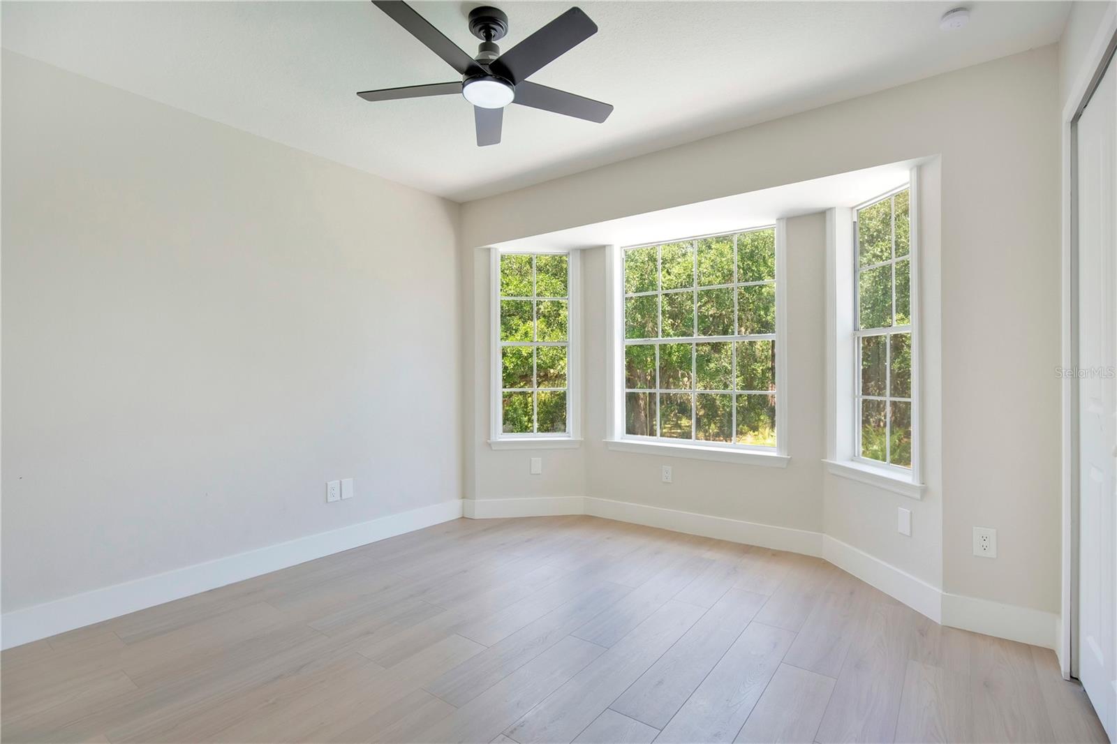 LIVE OAK ESTATES - Residential