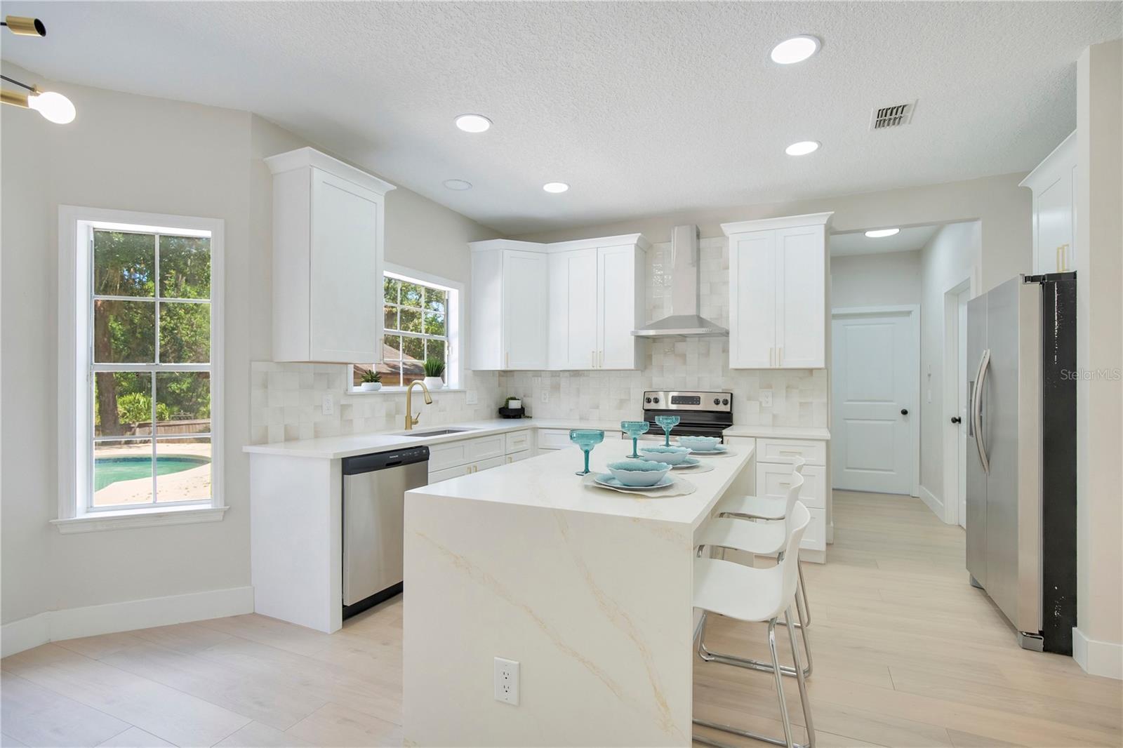 LIVE OAK ESTATES - Residential