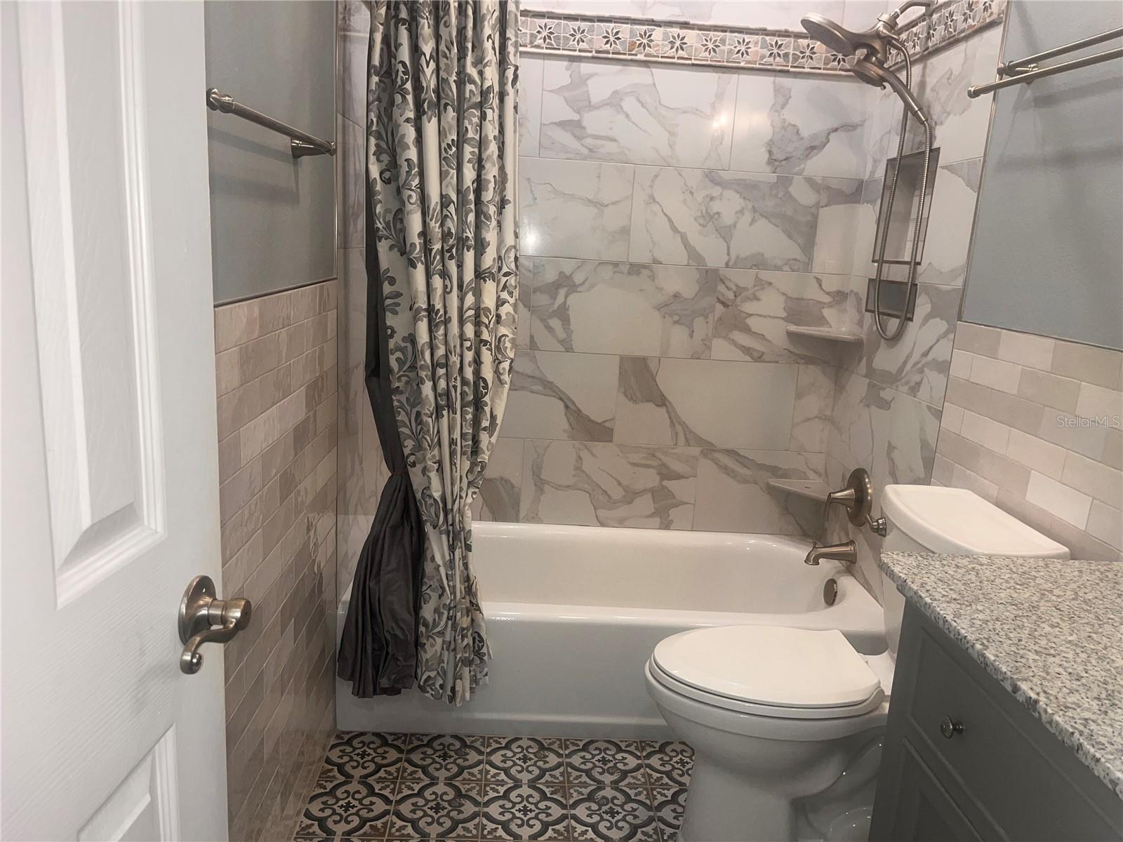 WATERSIDE AT COQUINA KEY SOUTH - Residential