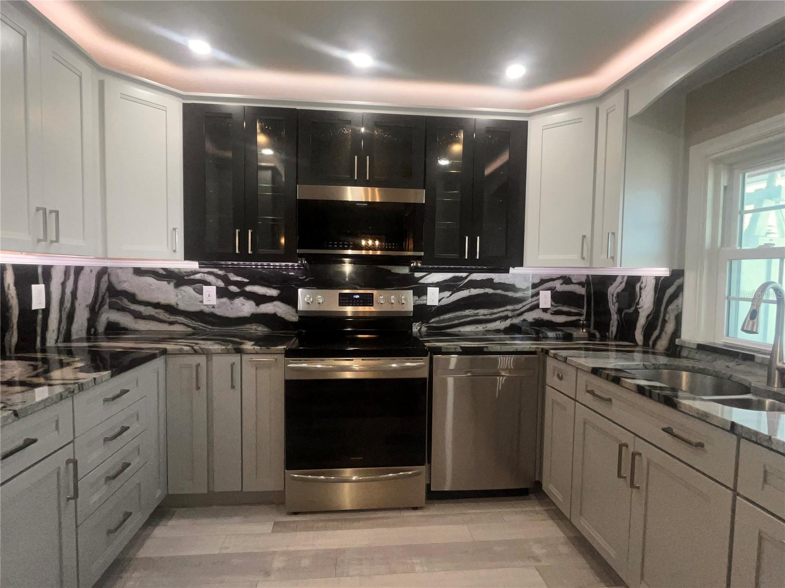 WATERSIDE AT COQUINA KEY SOUTH - Residential