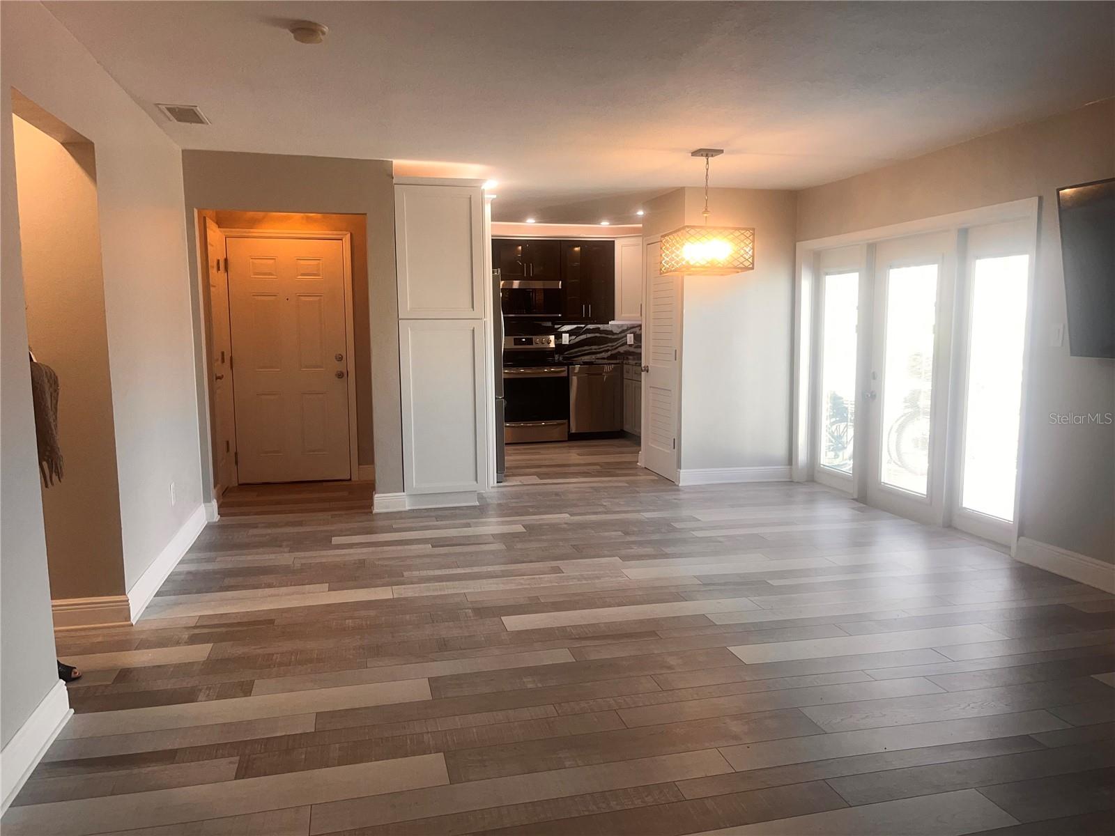 WATERSIDE AT COQUINA KEY SOUTH - Residential