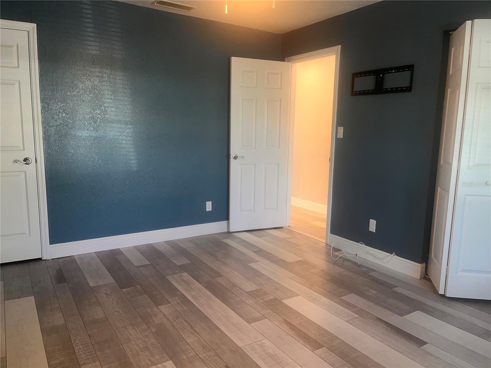 WATERSIDE AT COQUINA KEY SOUTH - Residential